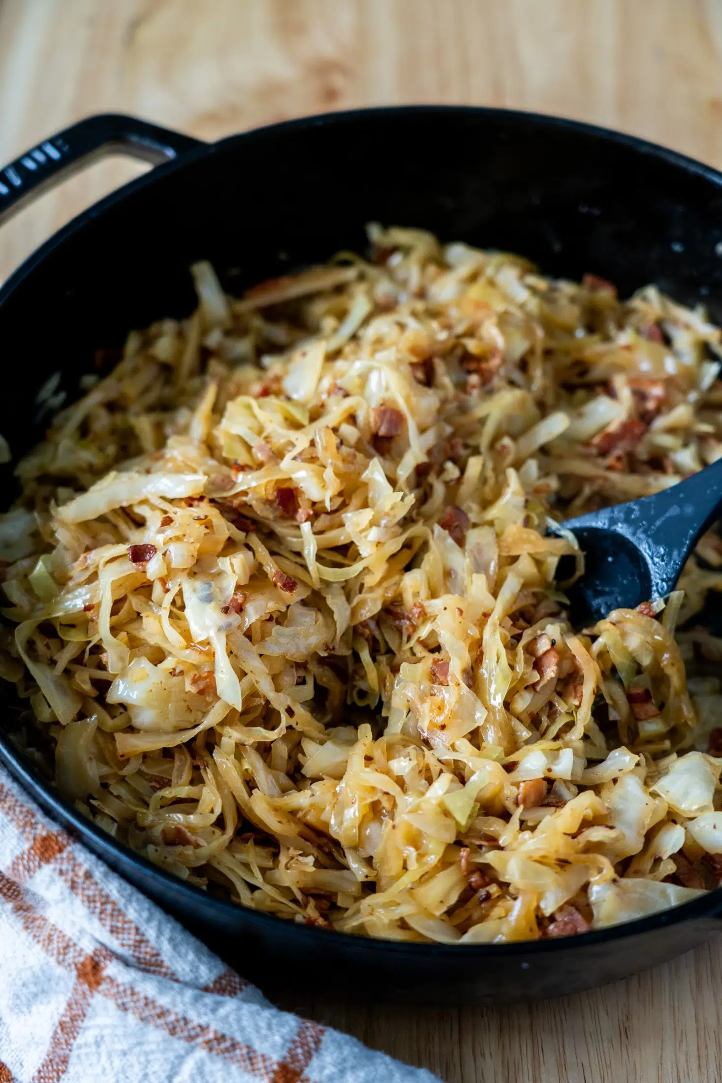 German-style Braised Cabbage in Pan