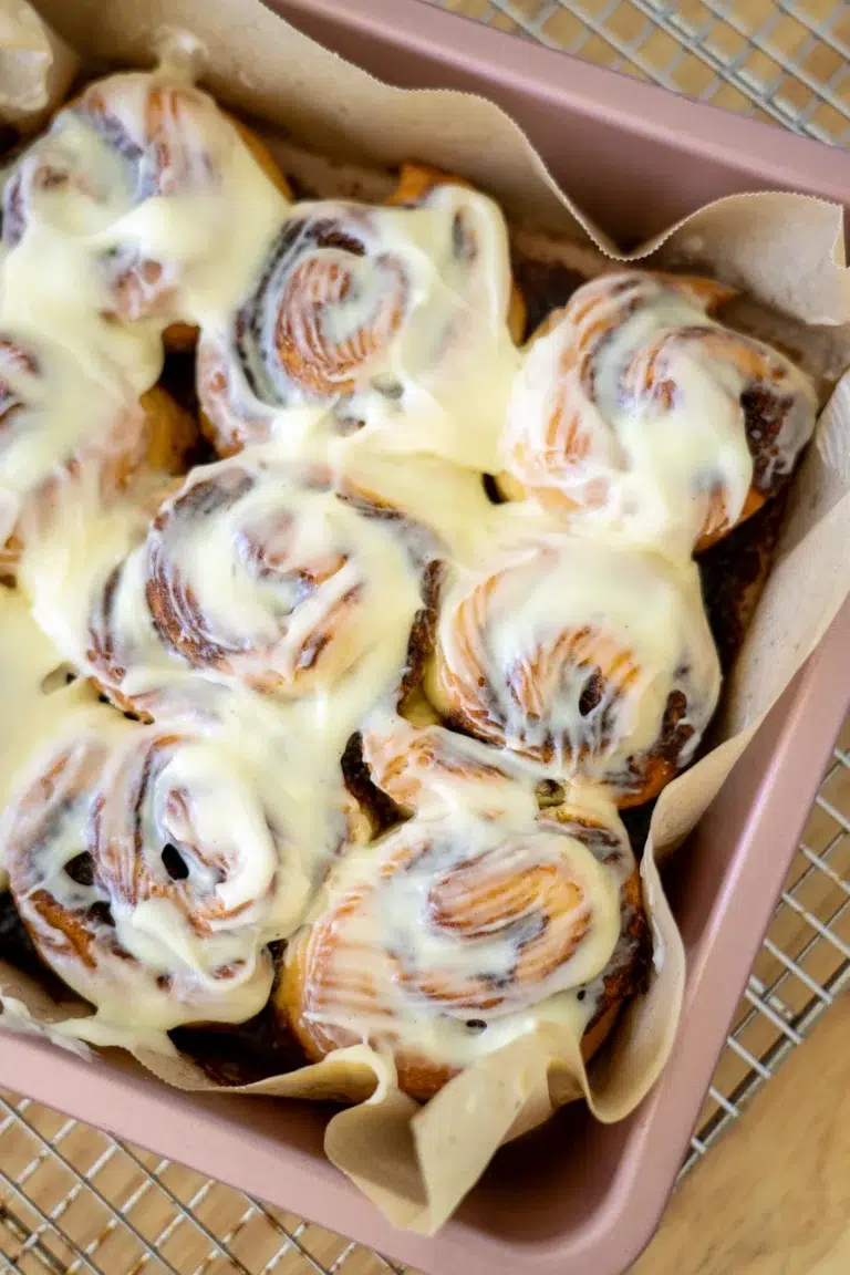 Easy no yeast cinnamon scroll featured image